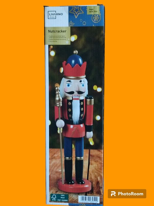 НОВА  Дървена  ОРЕХОТРОшачка