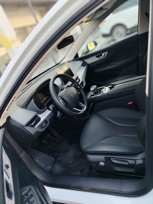 HongQm5 электромобили.