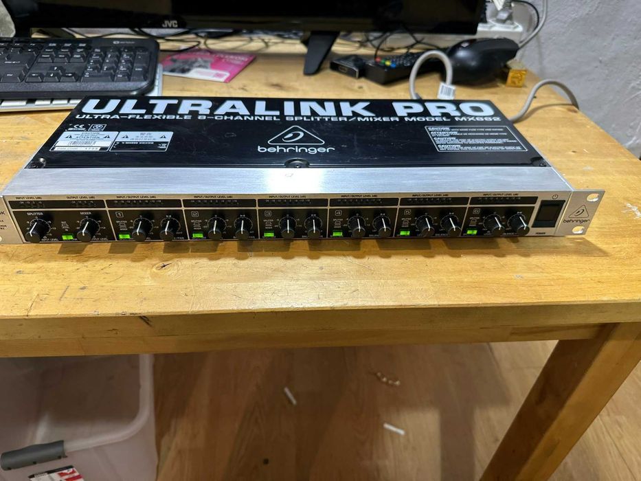 mixer behringer ultralink pro mx882