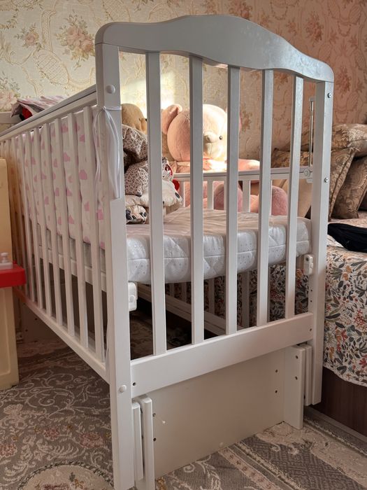 Детская кровать/манеж