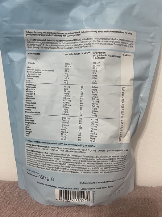 Shake sigilat de slabit de zmeura si panna cotta