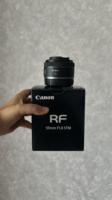 Объектив Canon rf 50 mm f1,8 STM