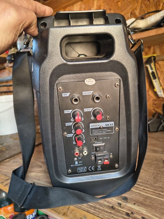 Boxă Akai perfect funcționala