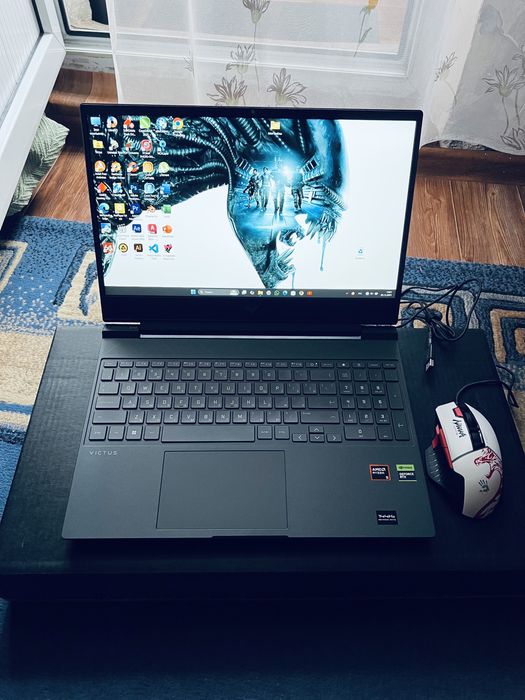 Мощный новый ноутбук Hp Victus