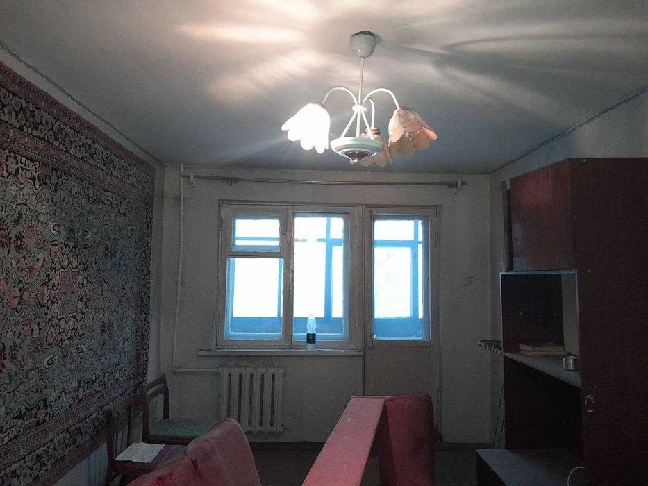 Продам 2комн квартиру на 7 мкр на 3/5 эт