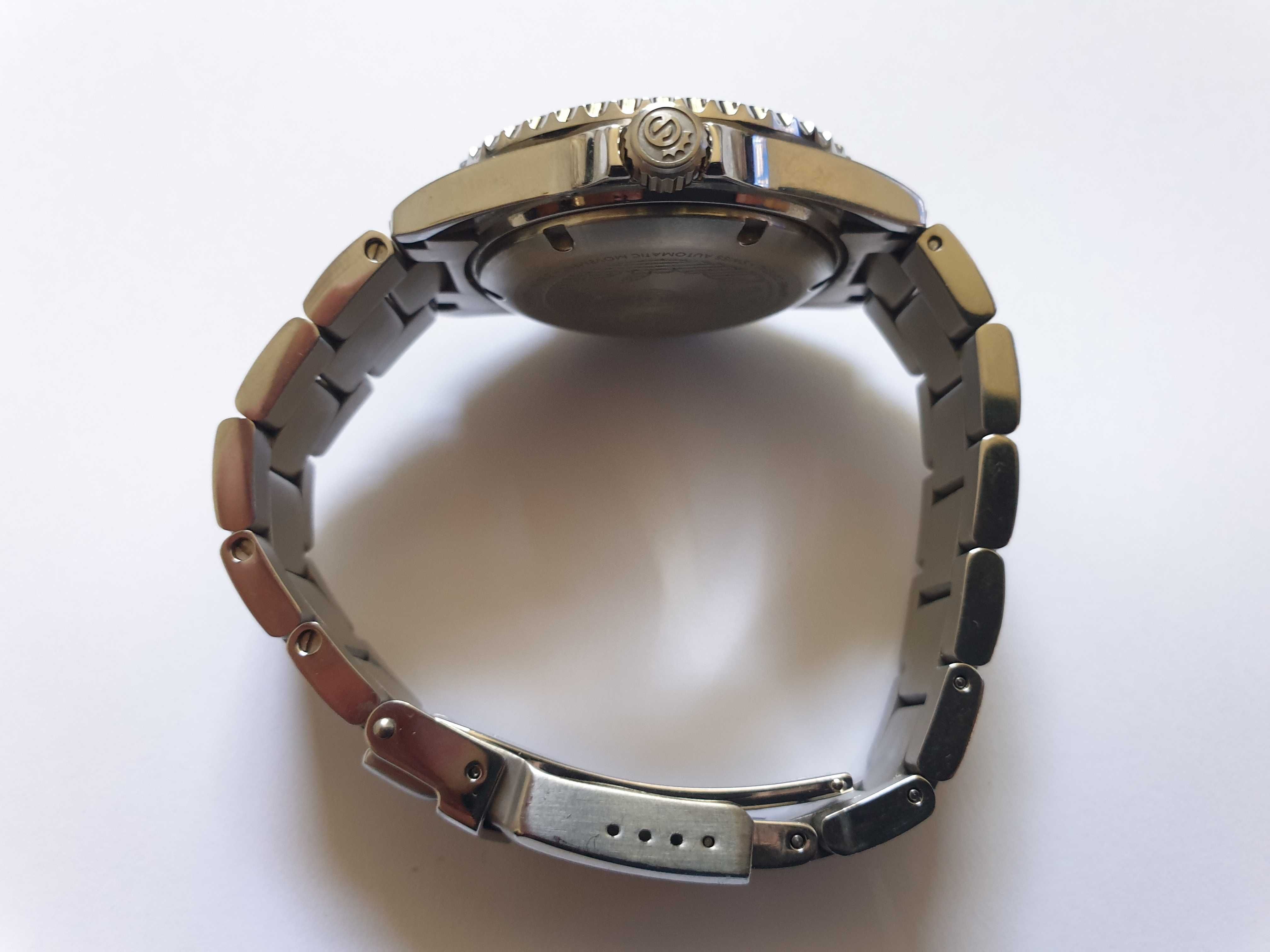 Ceas Steinhart automatic (ETA 2893-2; 21 rubine)