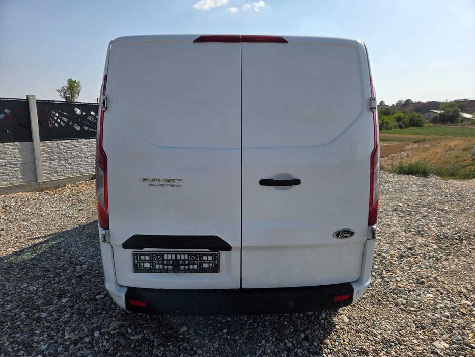 Ford New Custom L1H1