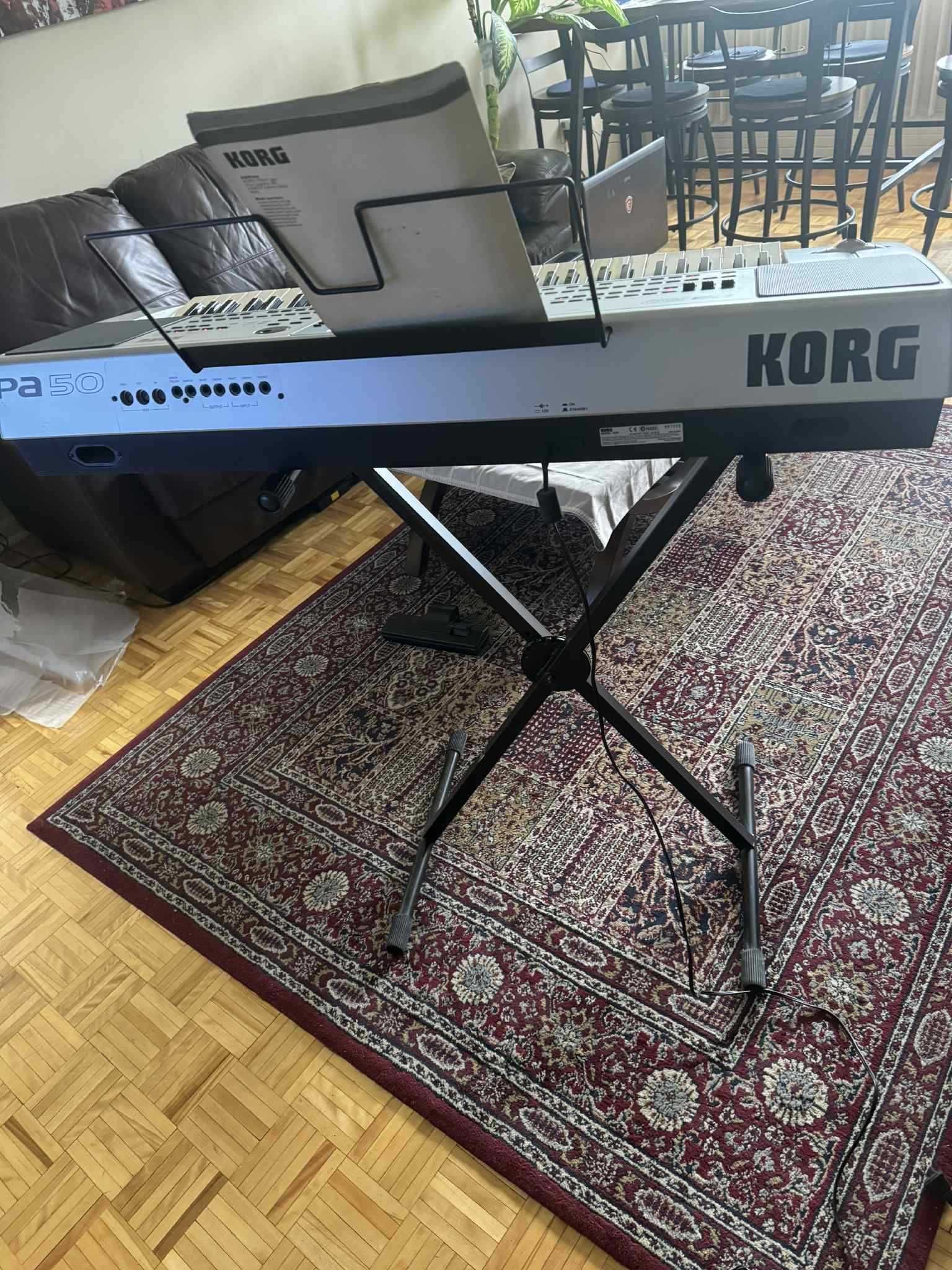 Синтезатор KORG много запазен модел