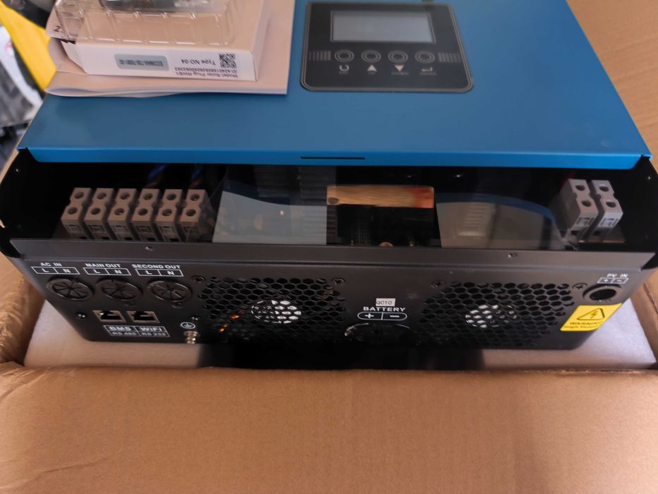 Нов соларен хибриден инвертор EASUN ISolar-SMH-III-6.2KW