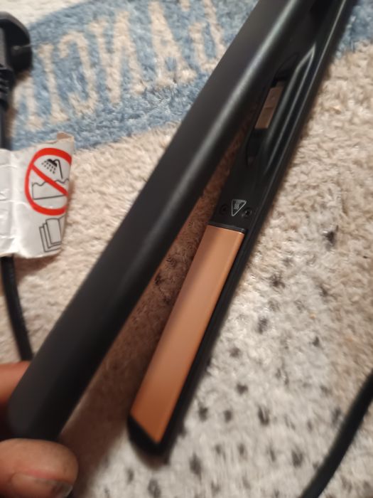 Vând placa de par noua mai multe detalii an privat