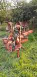 Plug reversibil Kverneland cu 4 trupite