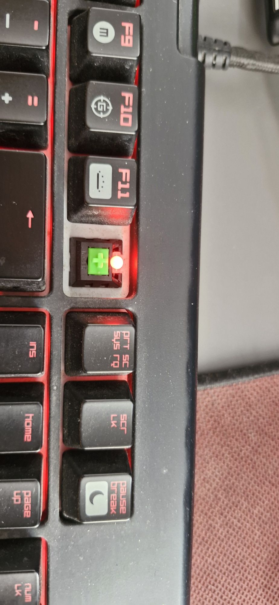 Клавиатура Razor Blackwidow Chroma