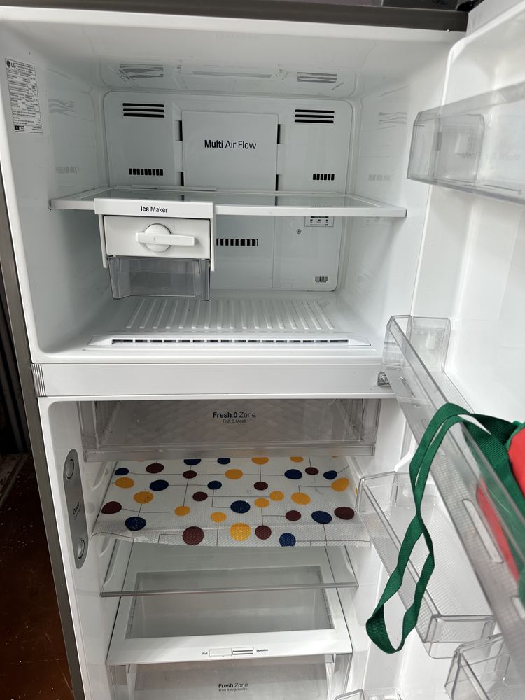 продаю холодилник LG