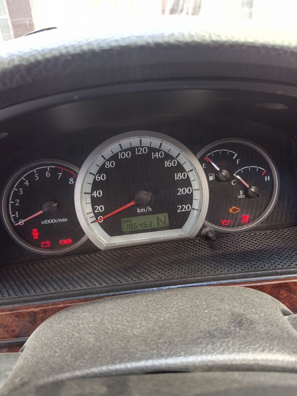 Lasetti 1.8  gentra qilingan