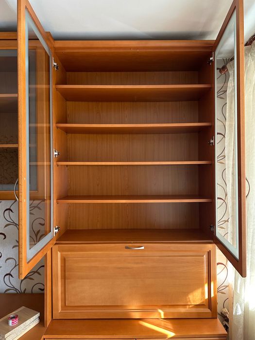 Холна секция/библиотека/мебели масив