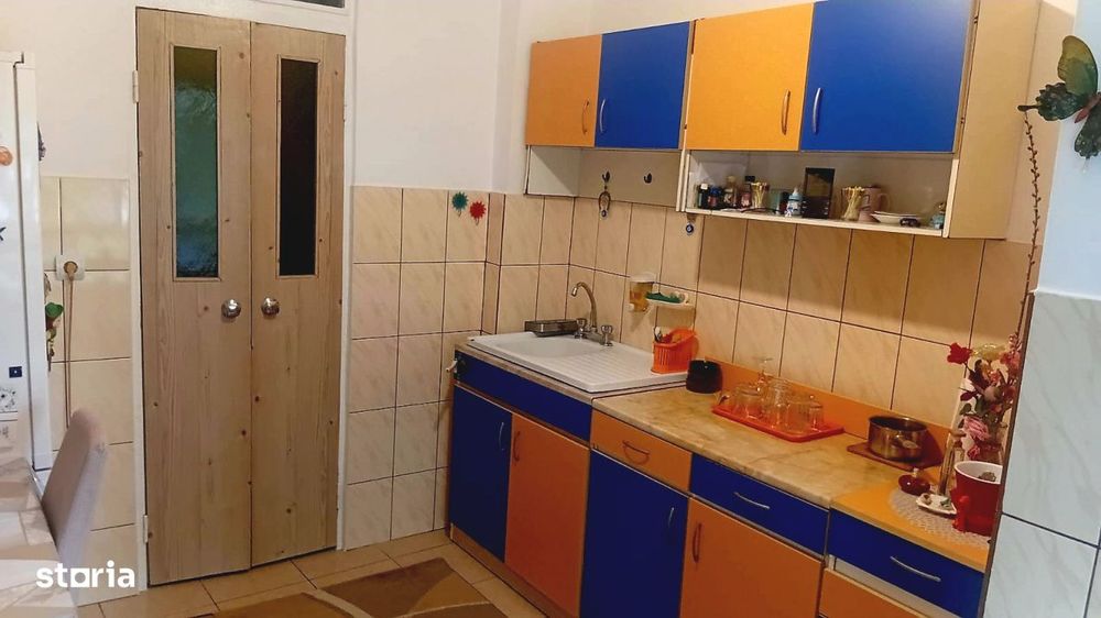 Apartament de vanzare 2 camere decomandat, cartier Marasti