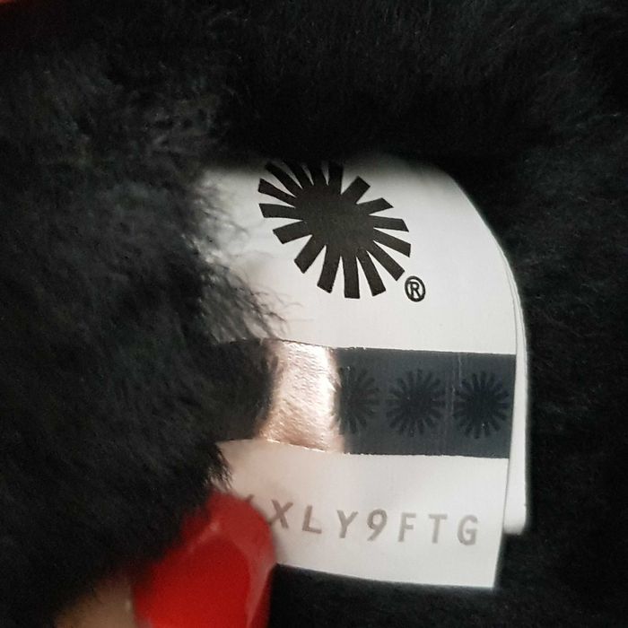 Ugg Australia Men mărimea 45 Oferta !