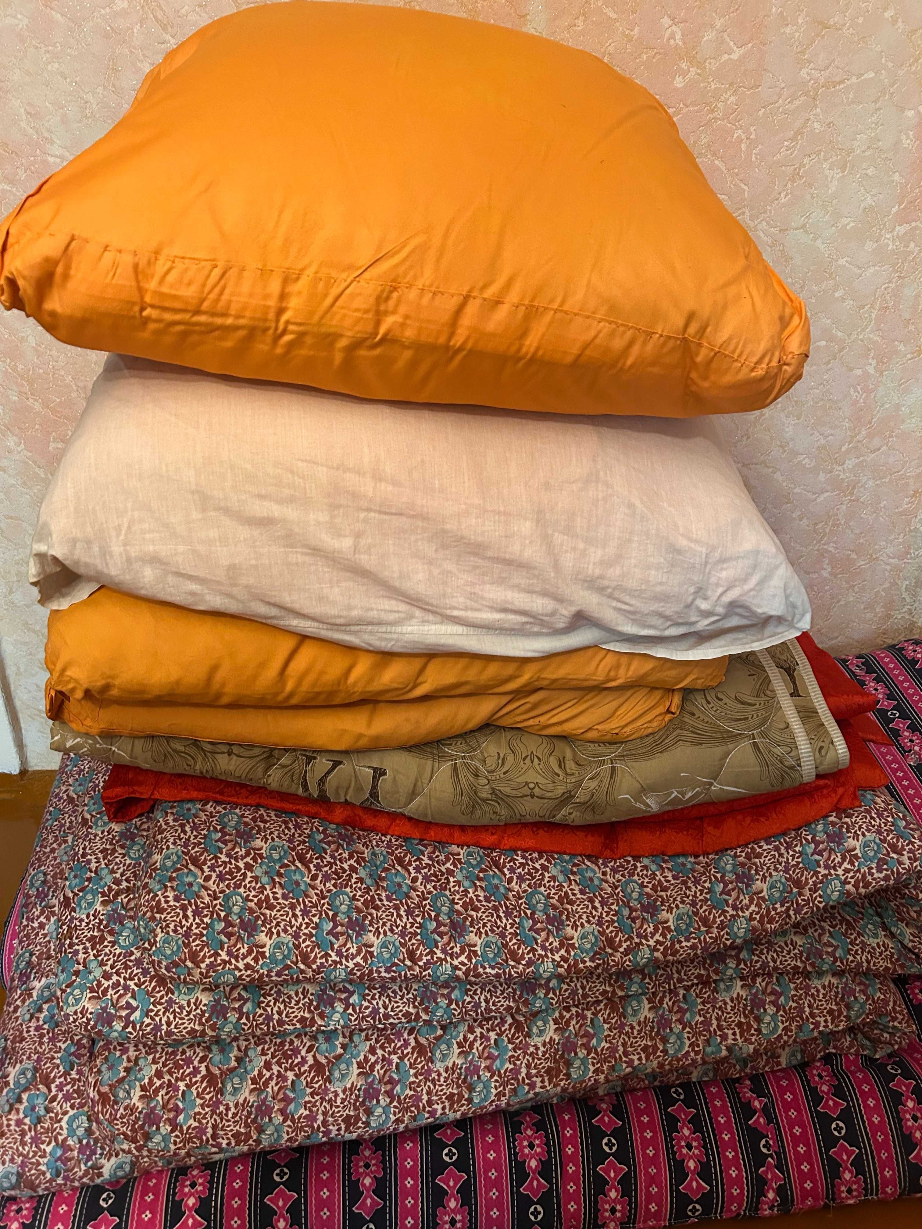 Продам подушки, одеяла и матрасы