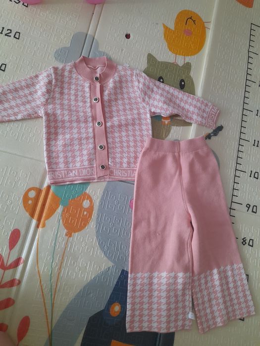 Теплая двойка для девочки