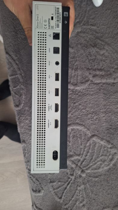 Vand/schimb cu un leptop