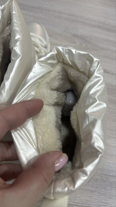 Продаются зимние дутики