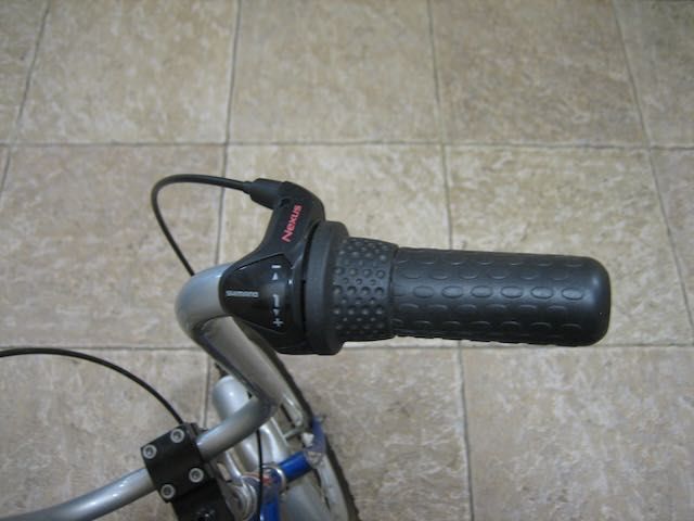 Велосипед "Чопър", 3 скорости Shimano (вътрешни, комбинирани с контра)