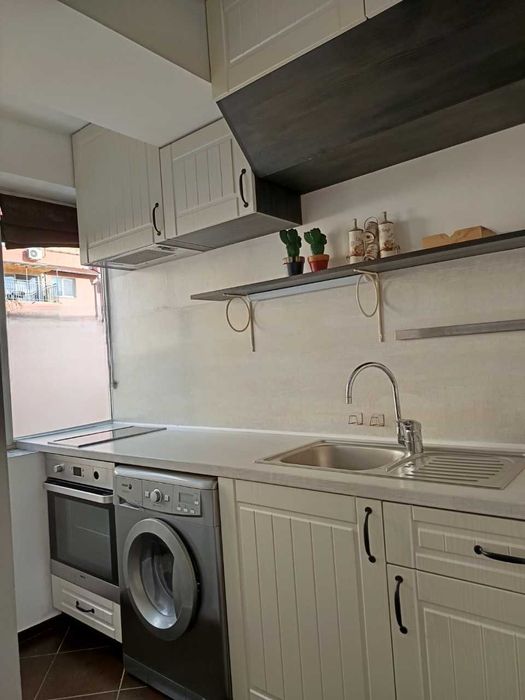 Дава под Наем 2-СТАЕН град София, Редута