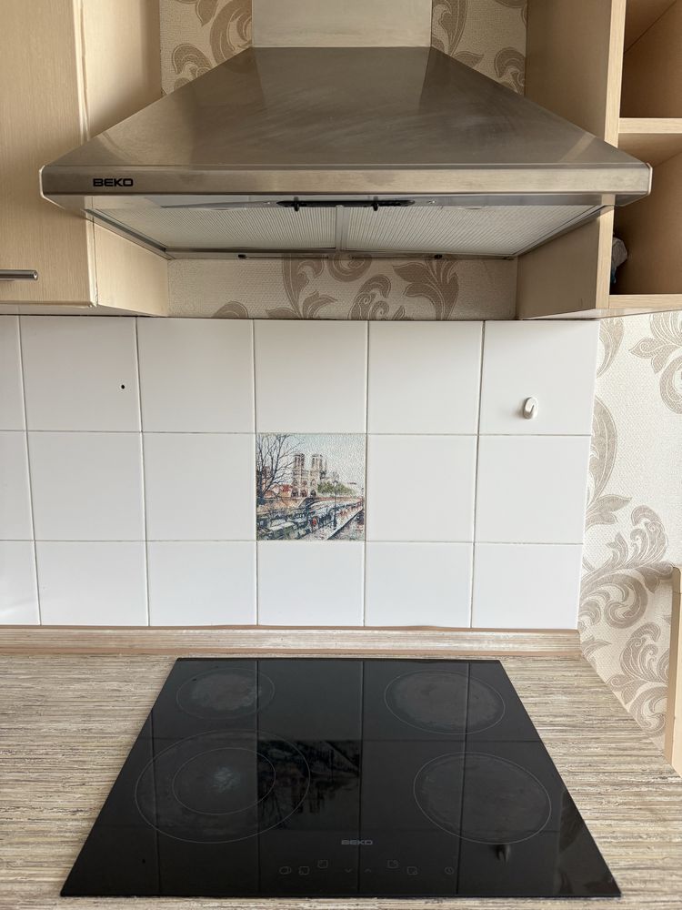 Плита, вытяжка и духовка Beko
