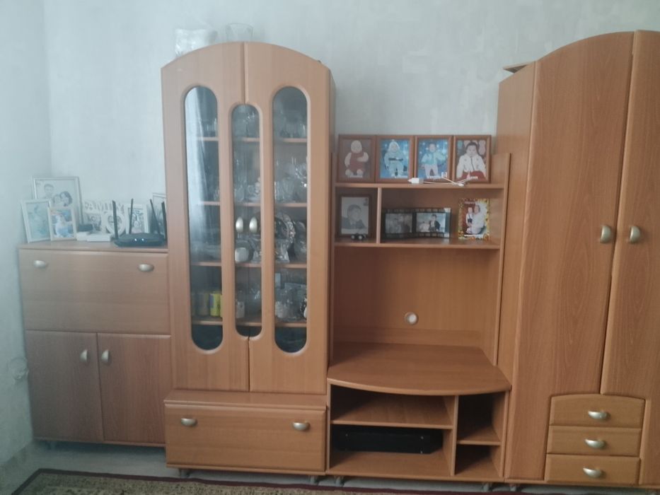 Продается горка для гостинной