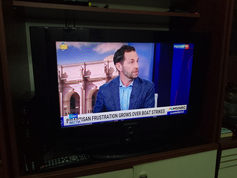 Телевизор Samsung32dm