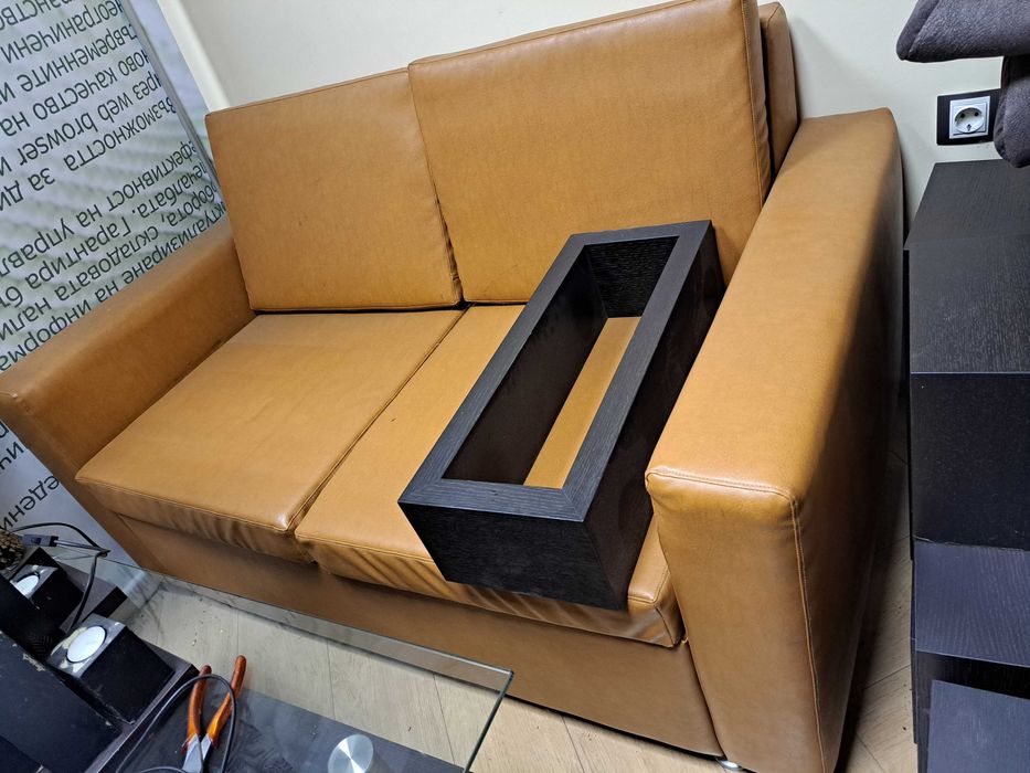 Офис канапе - двуместен диван