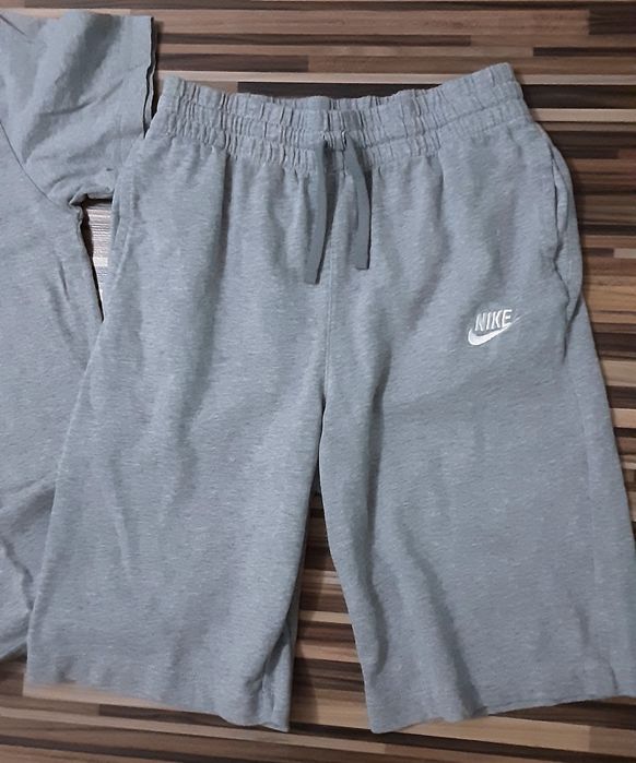 (S)  NIKE under armour оригинални памучни тениски,панталон и клин