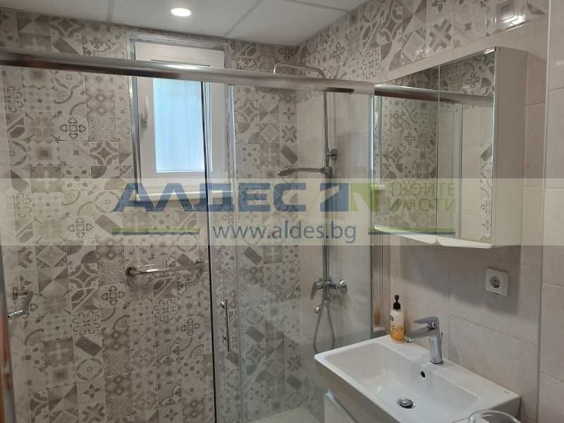 Продава се Тристаен апартамент в София, Славия - 95 кв.м за 3137 €/кв.м - Снимка #12