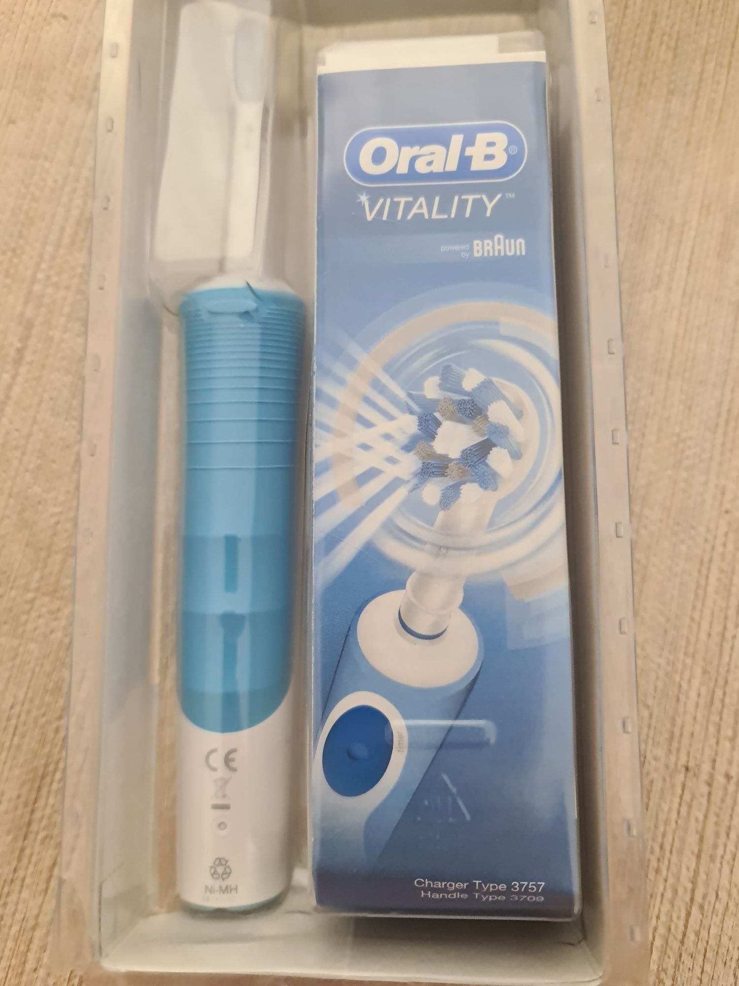 Електрическа четка за зъби Oral-B, Braun Vitality pro timer