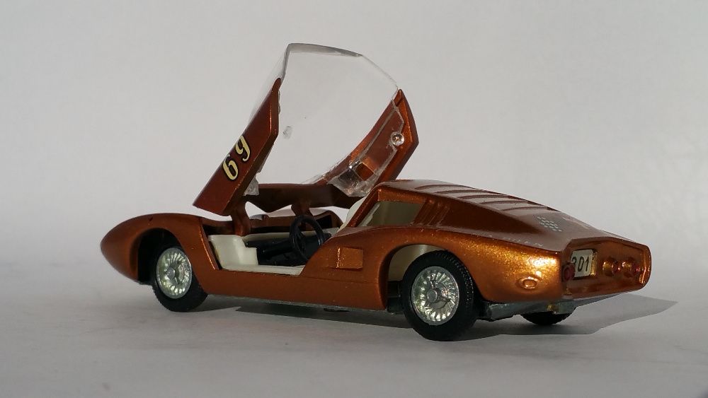 Macheta Chevrolet Corvair Monza GT / Auto Pilen / 1:43/ '70/ Spania