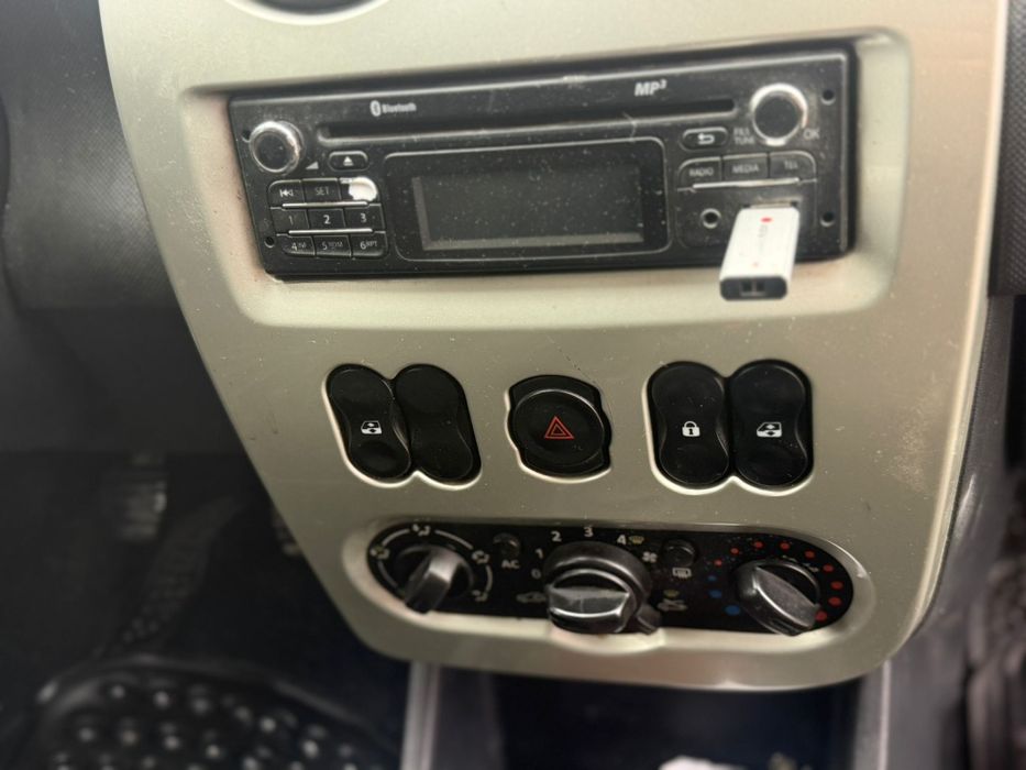 DACIA Mcv (model LAUREAT ]