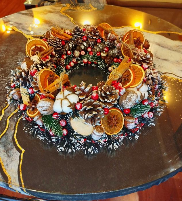 Красив Коледен  венец