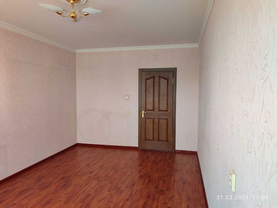 Продаётся отличная квартира, 6-комнат.