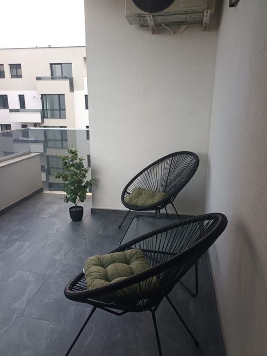 Inchiriez garsoniera pe Bulevard