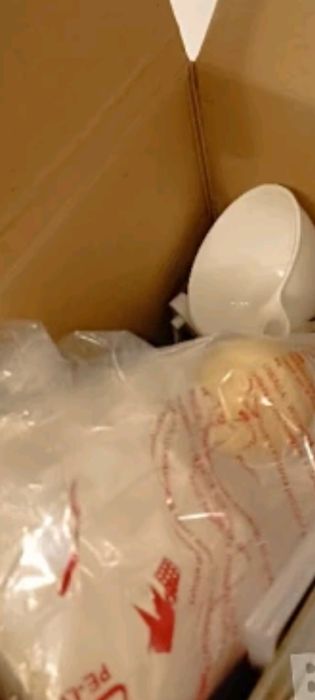 Нов уред за гладене на пара и дезинфекция на дрехи Rovus