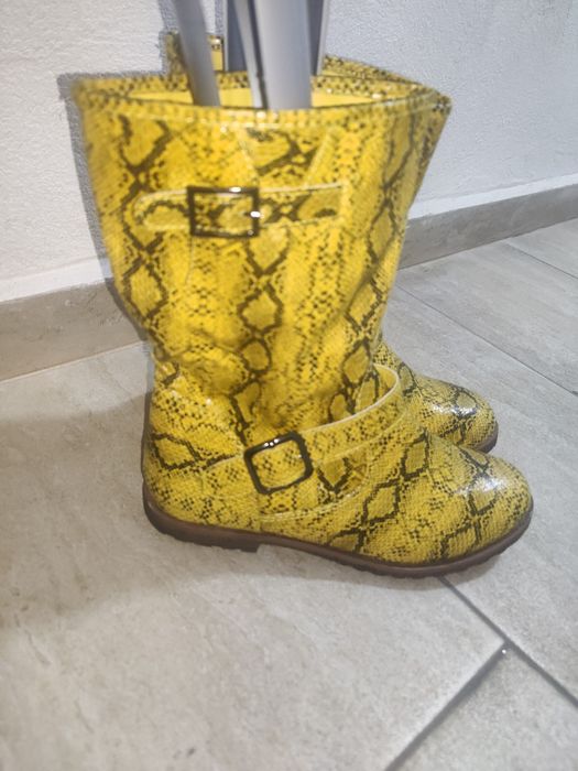 Cizme fara toc deosebite