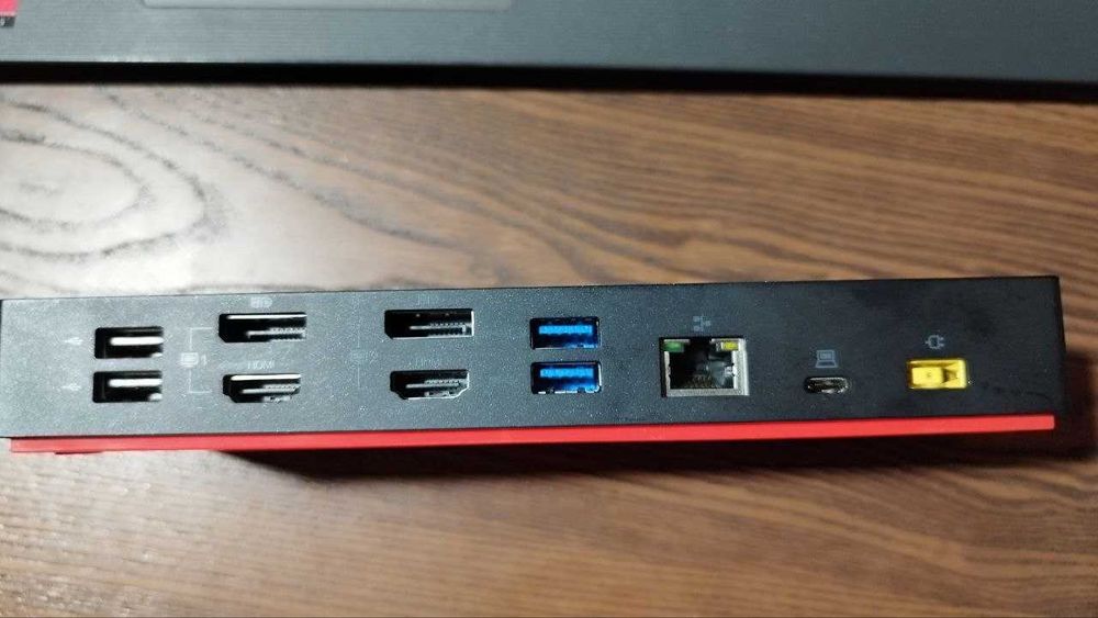 ThinkPad Hybrid USB-C with USB-A Dock - Type 40AF