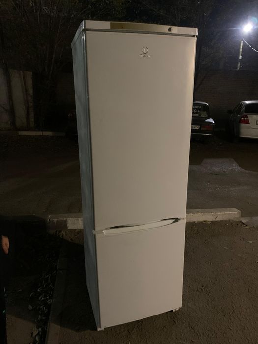 Продам холодильник