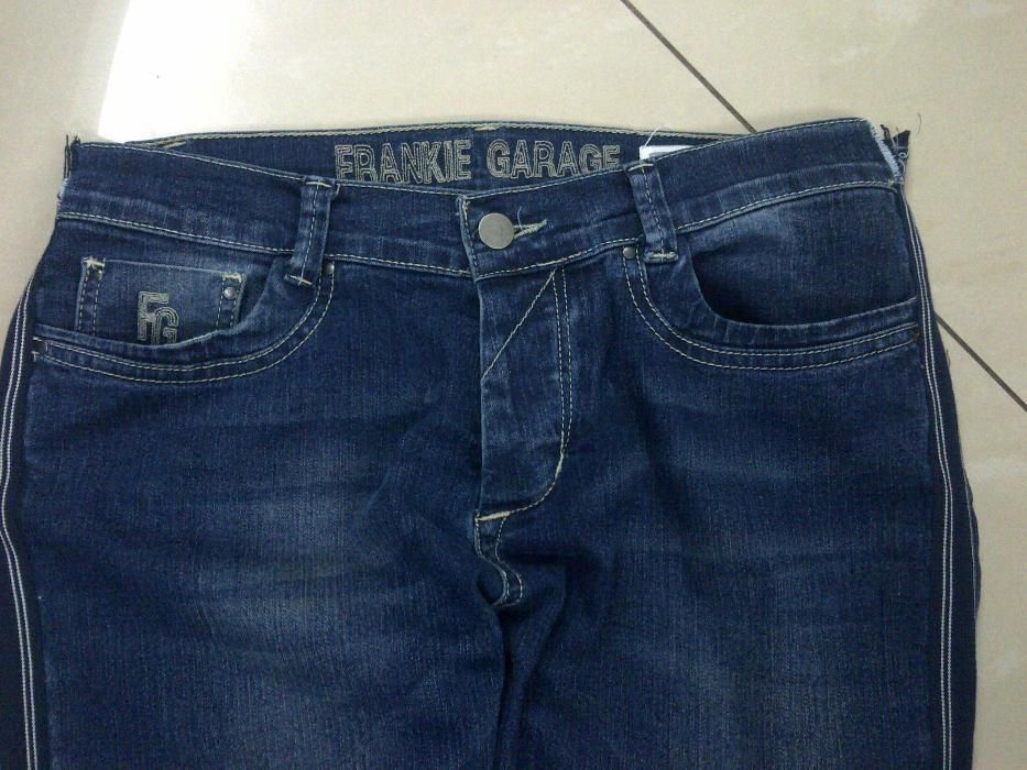 Blugi "Frankie Garage" 13-14 ani+tricou