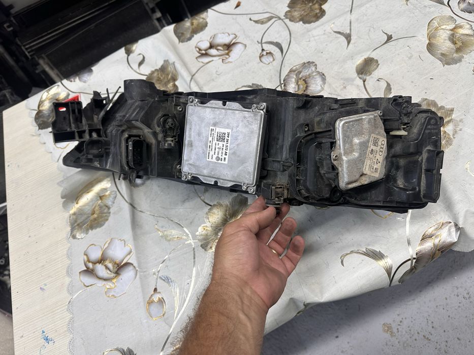 Far stânga full led audi q7.4m.cod:4m0941033.