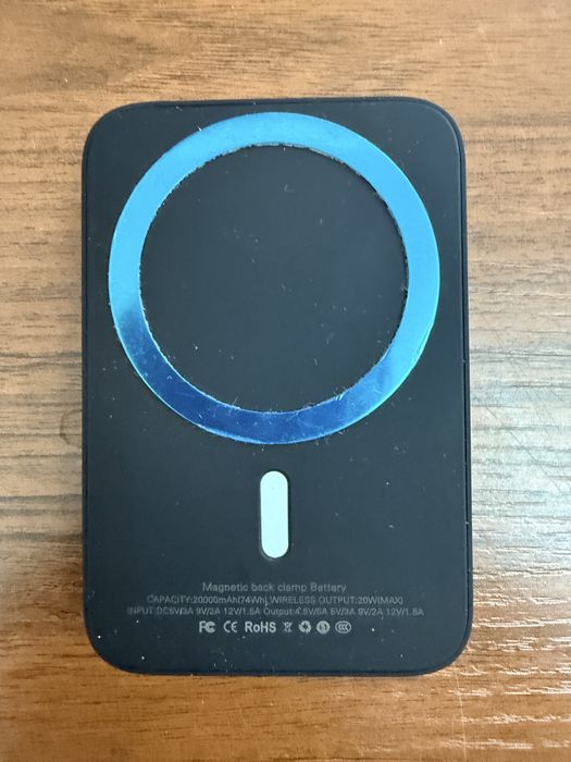 Беспроводная зарядка новая