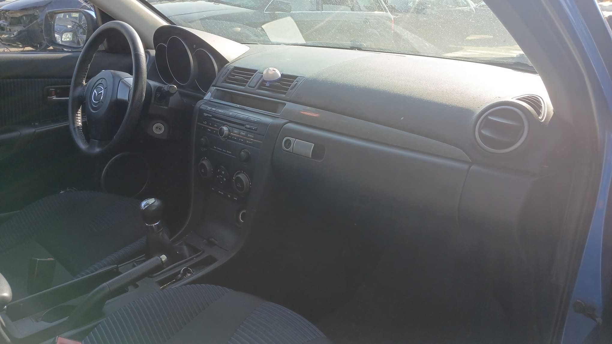 Dezmembrez Mazda 3 Hatchback 1.6 Diesel Din 2005 - Y6