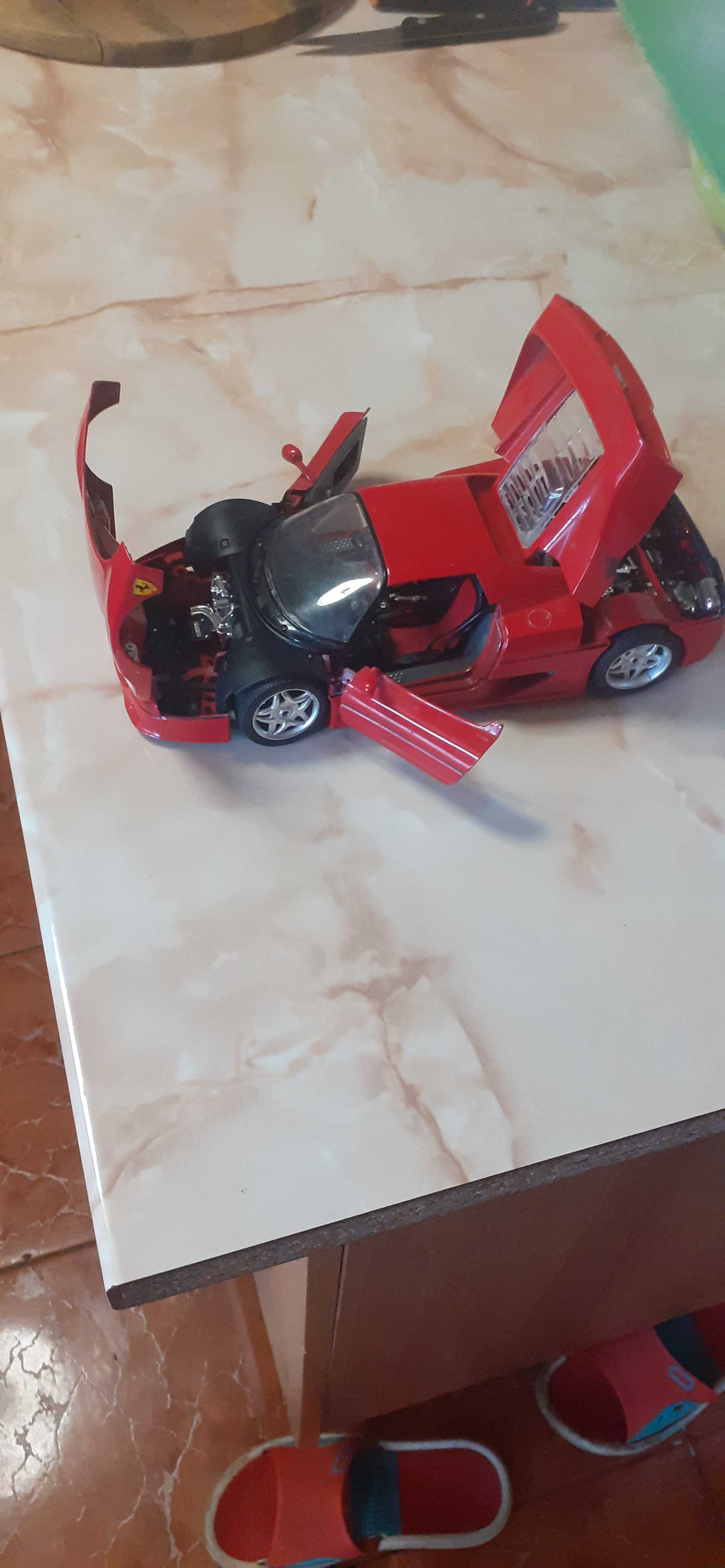 Masinuta  macheta  Ferrari Bburago  F50   scara   1/18