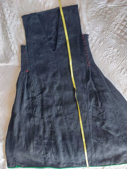 Сукман и престилка за носия