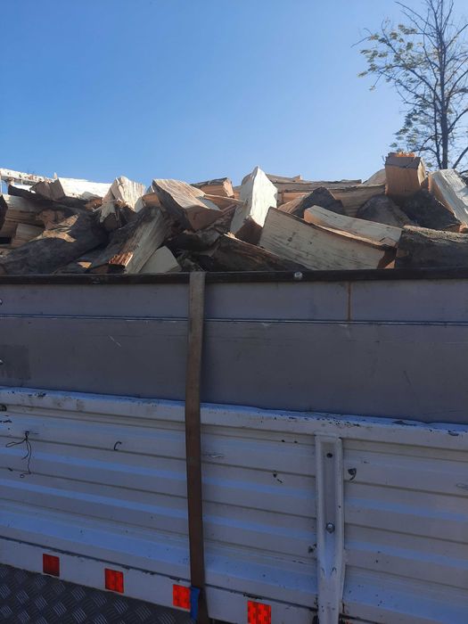 Lemne de foc de vanzare